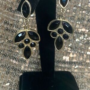 🌸SAKS black gold earrings🌸
